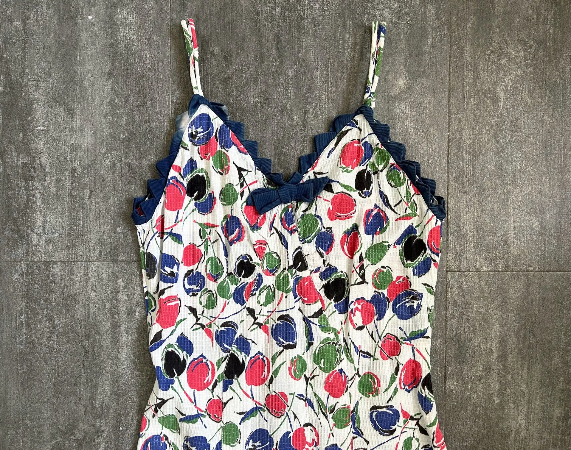 1930s cherry print dress . vintage sleeveless gown . size xs to small