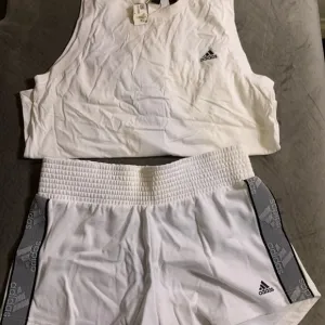 Adidas two pc set