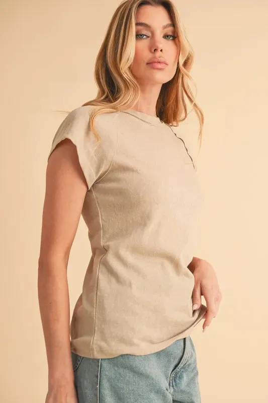 Aemi Co Round Neck Short Sleeve T-Shirt
