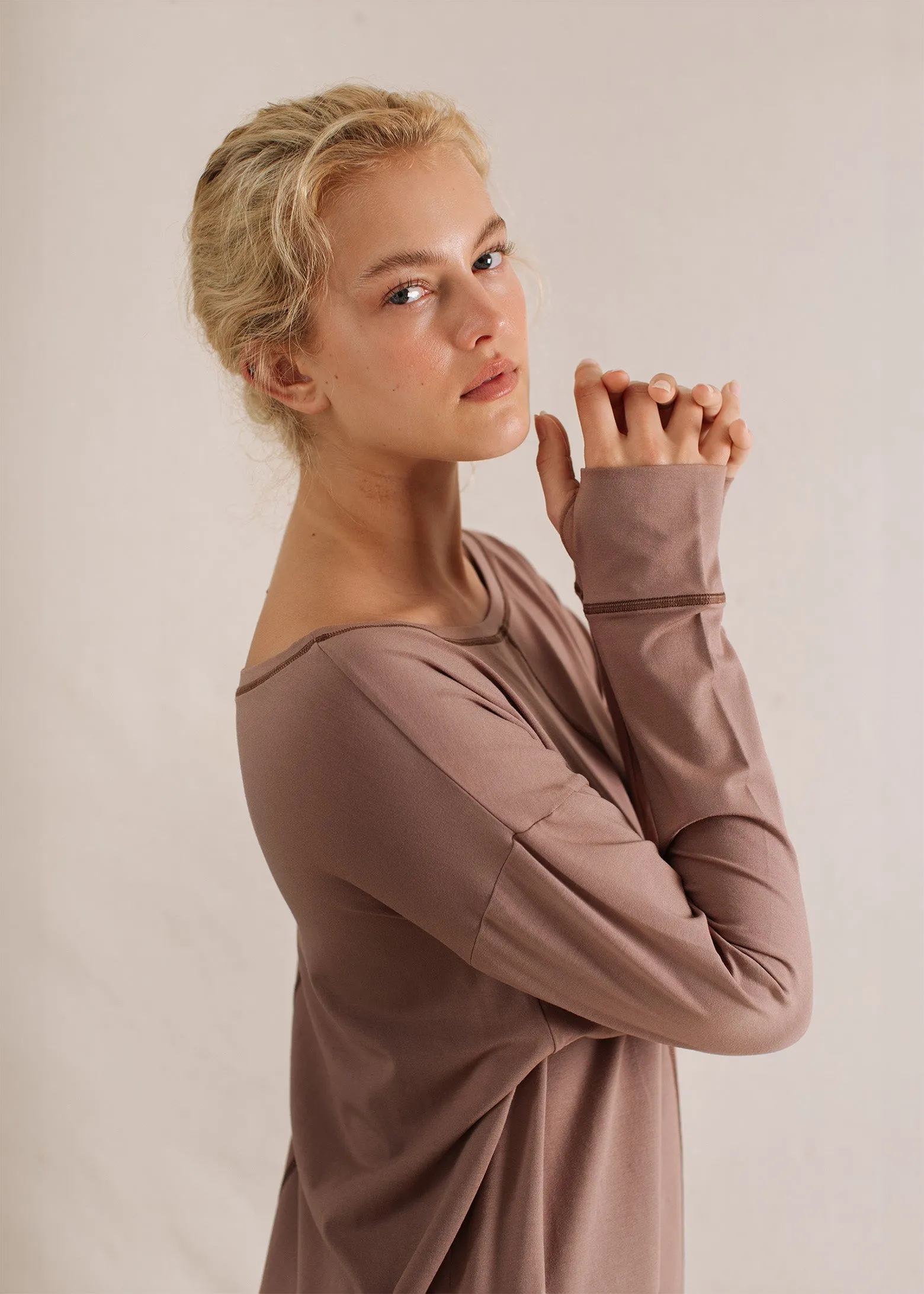 Alora Longsleeve Sandalwood