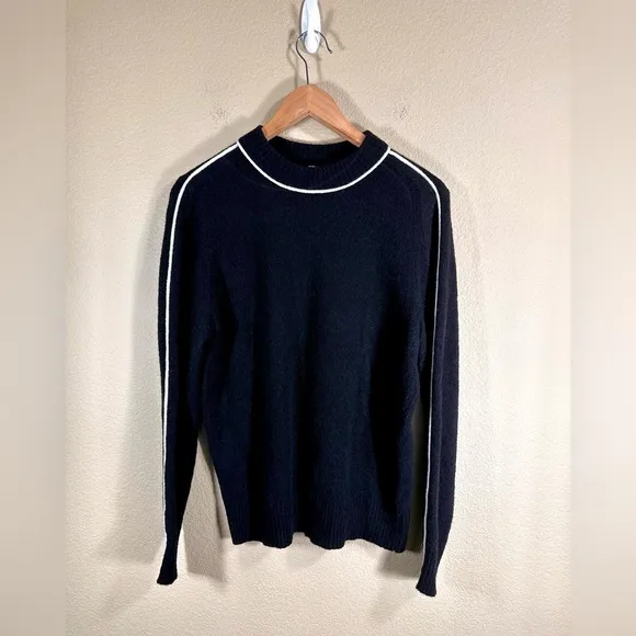 Athleta Transit Crew Merino Wool Black Sweater