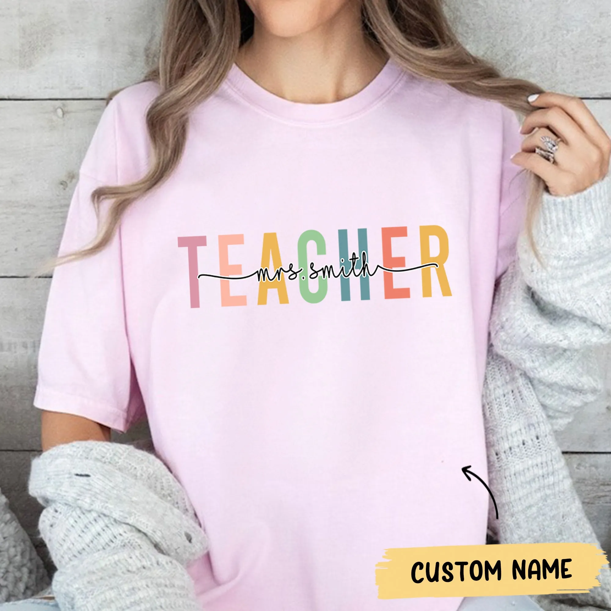 Custom Teacher T-shirt, Teacher Mrs Tee, Cute Teacher Crewneck, Teacher Appreciation gift, Gift for Teacher, Retro Teacher shirt