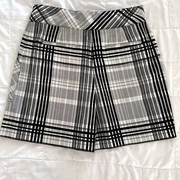 Diane Von Furstenberg High Waist Black White Plaid  Double D Loop Belted Shorts