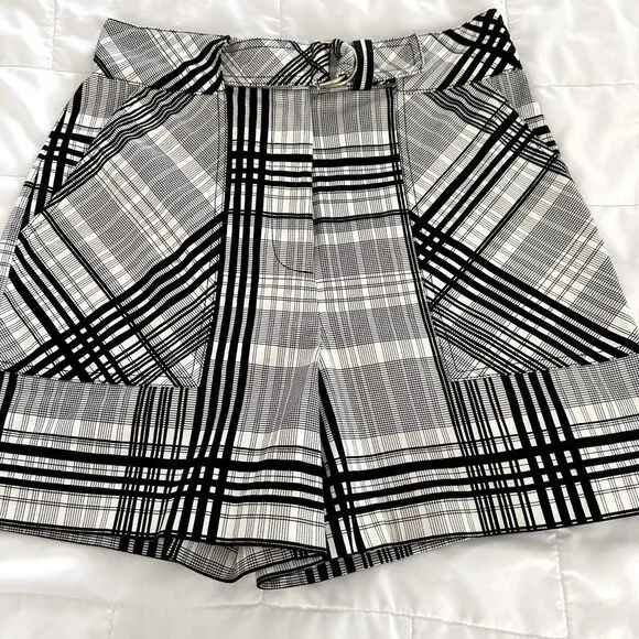 Diane Von Furstenberg High Waist Black White Plaid  Double D Loop Belted Shorts