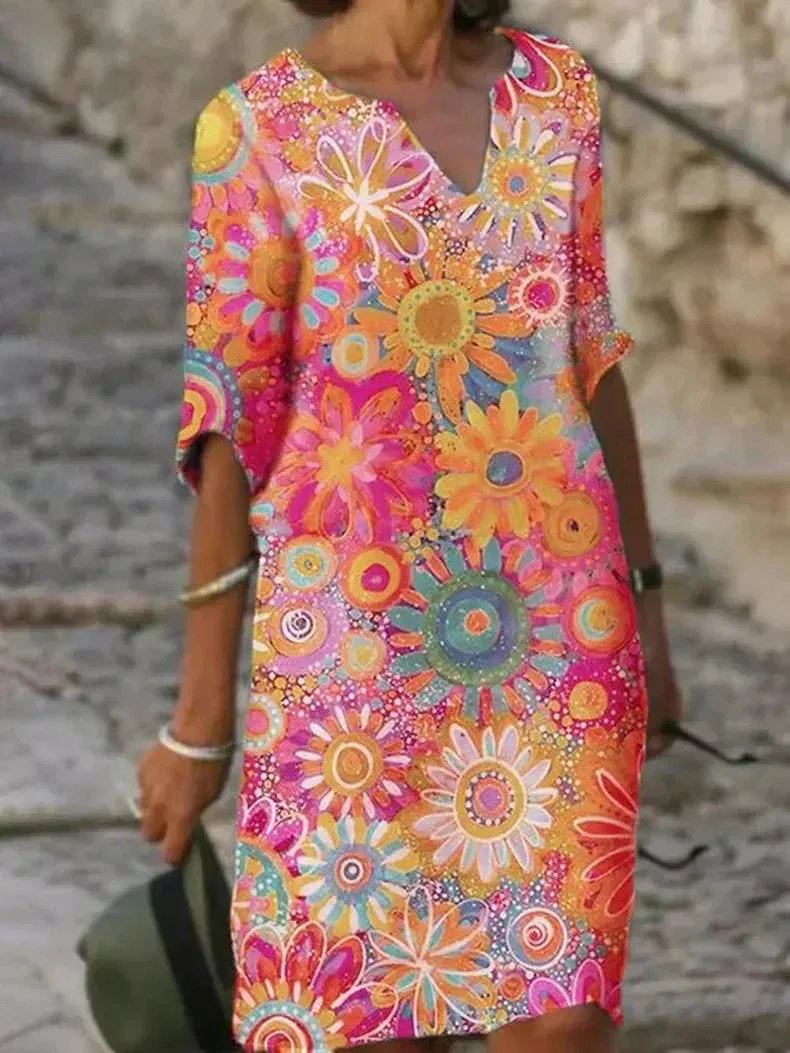 Effie - Summer dress with V-neckline and print