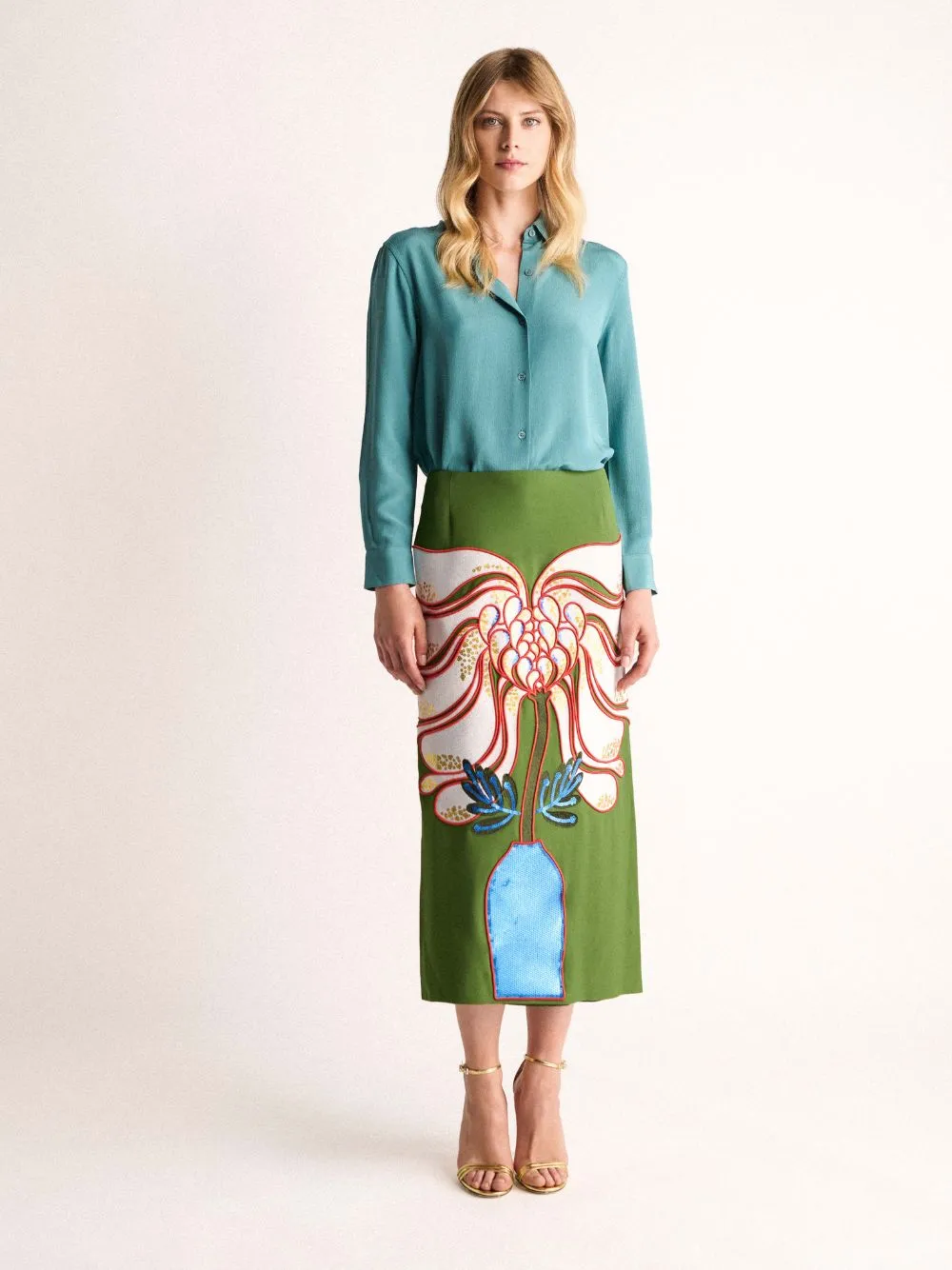 Elizabeth Flowera Embroidered Pencil Skirt