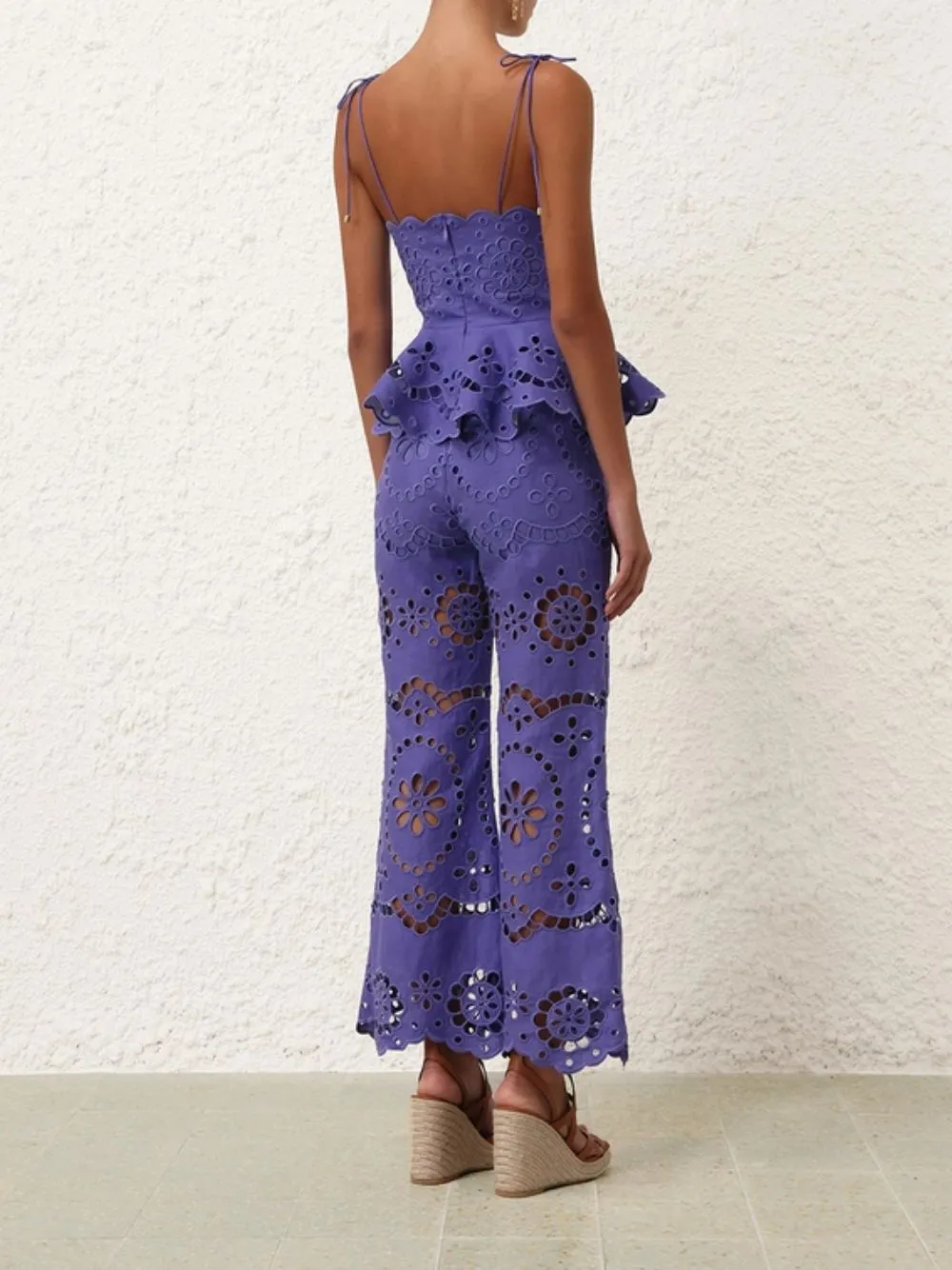 Embroidered Scallop Linen Top