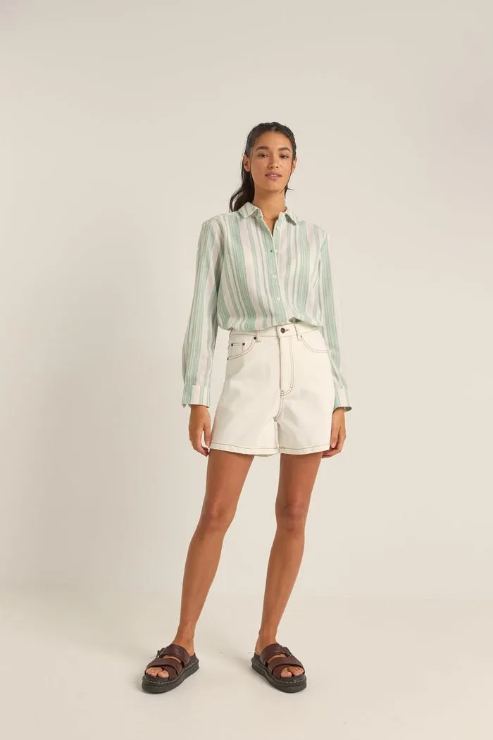 ESCAPE DENIM SHORT