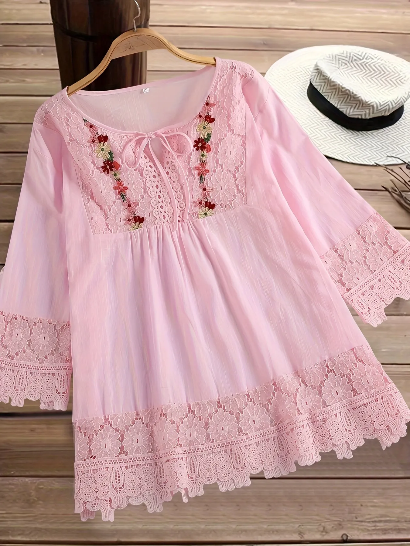 Fabiana® | Elegant lace blouse