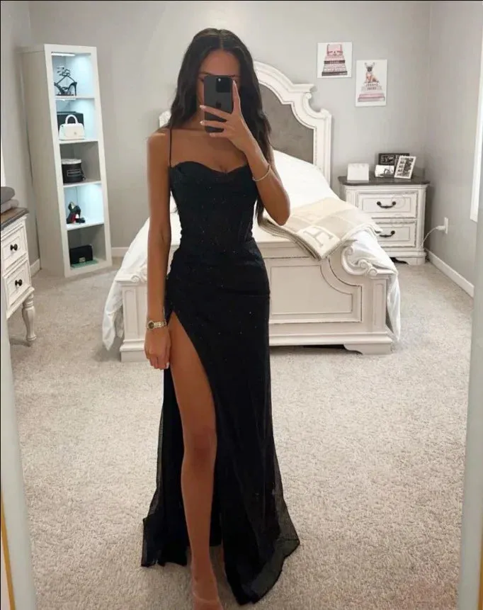 Freya - Elegance Dress with Slit