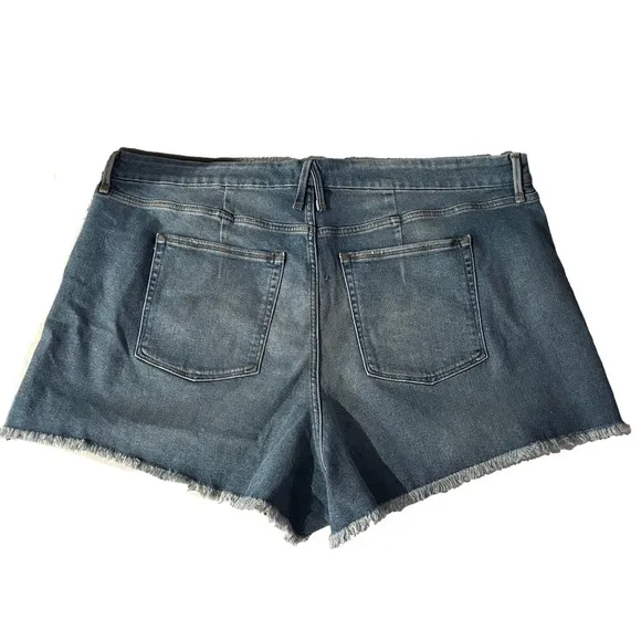 GOOD AMERICAN Good Curve Baggy Denim Shorts Blue466 Size 24