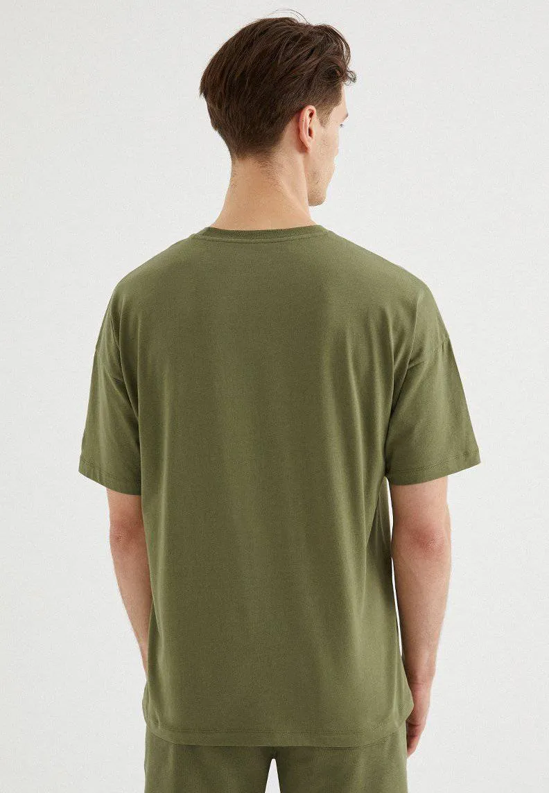 Haki Bisiklet Yaka Cepli Pamuklu Oversize Fit Erkek T-Shirt VITAL UTILITY