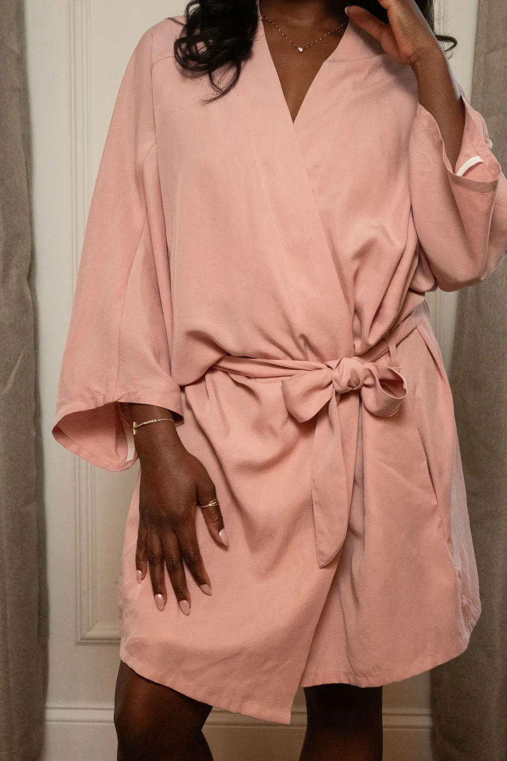 Hana Robe