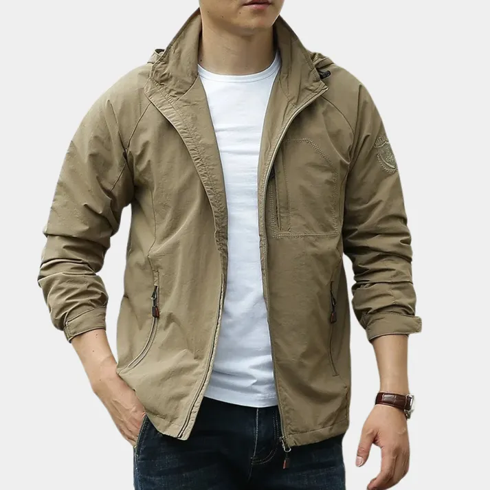 Lightweight men's outdoor jacket with hood and sporty design