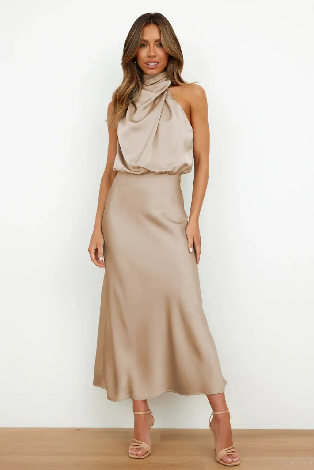 Marian - Elegant Midi Dress
