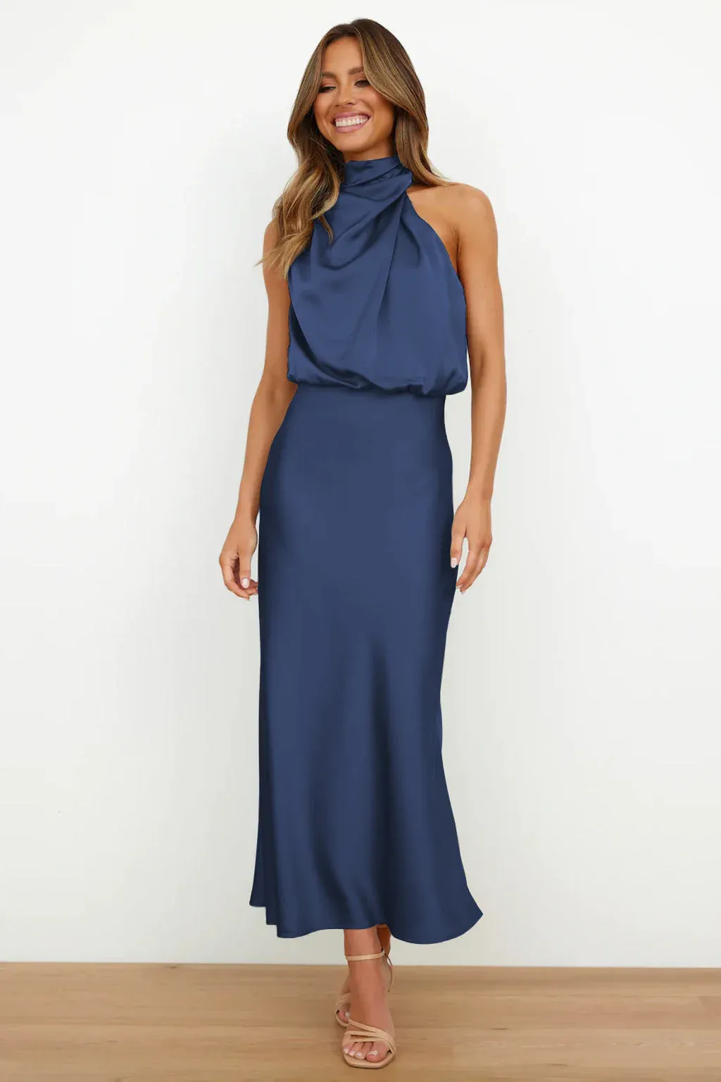 Marian - Elegant Midi Dress
