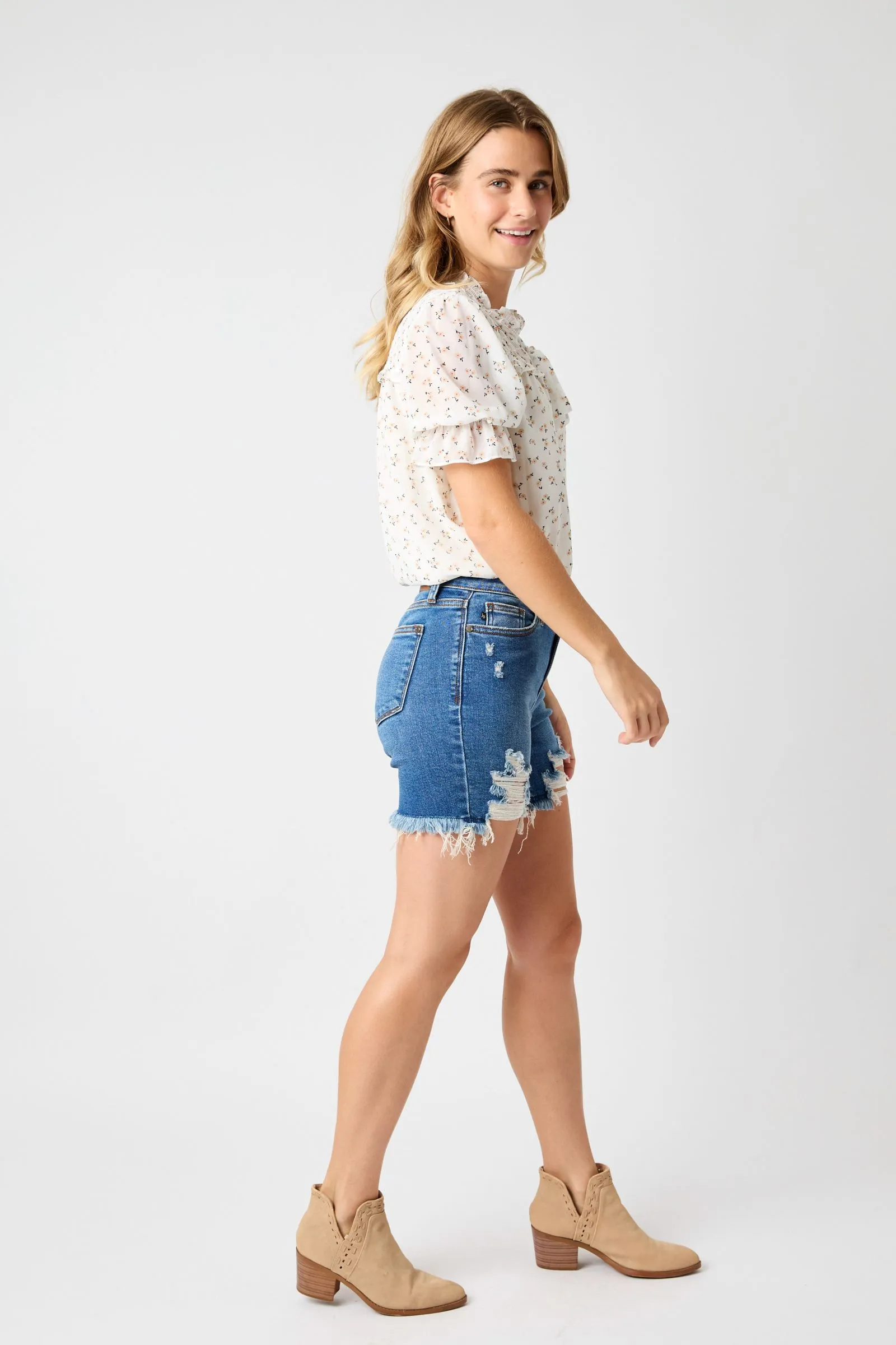MR DESTROY FRAY HEM SHORTS BY JUDY BLUE
