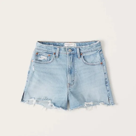 New Abercrombie &amp; Fitch 90s high rise distressed denim cutoff shorts Size 30