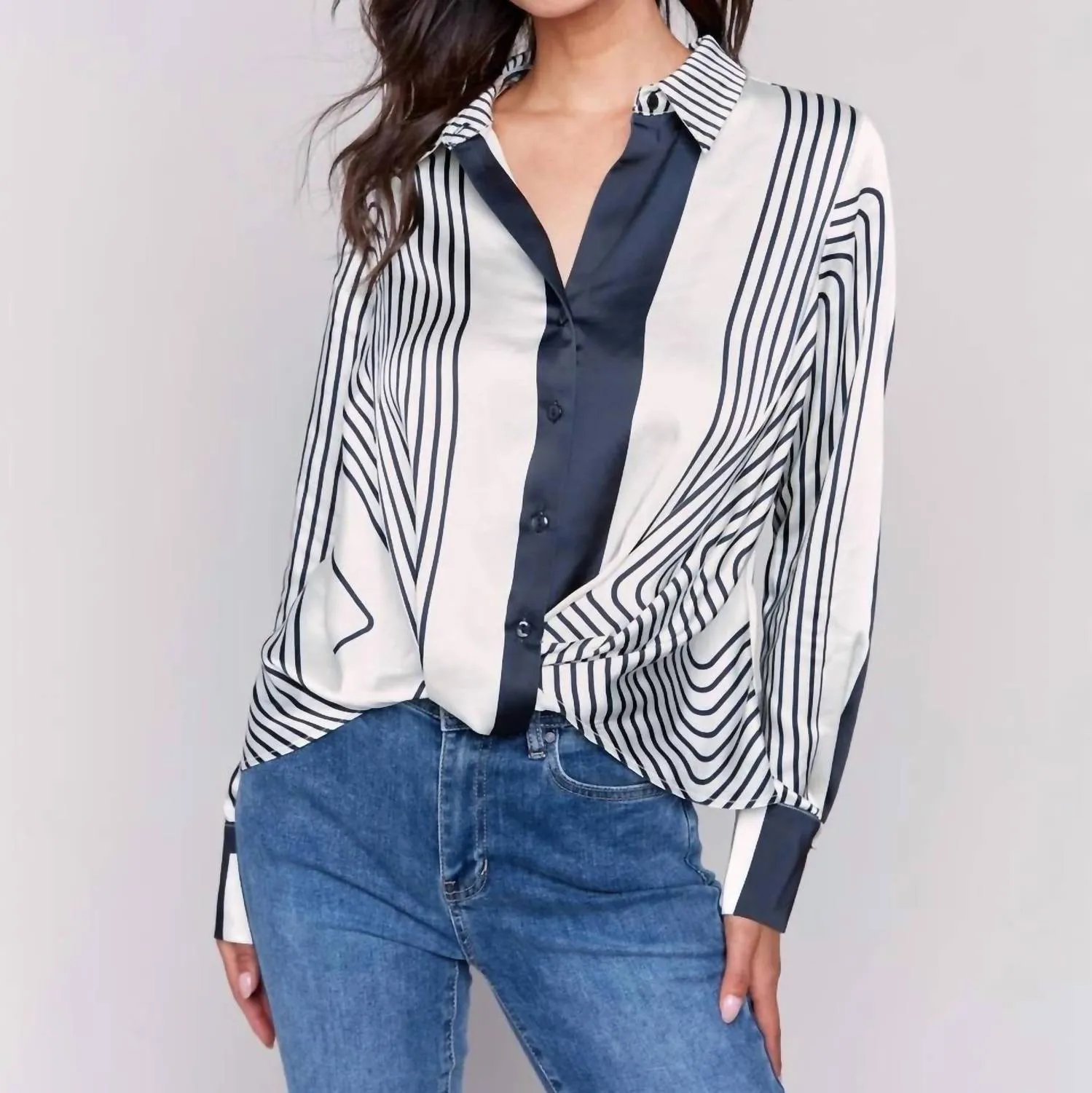 Printed Satin With Front Twist Detail Top In Retro/retro