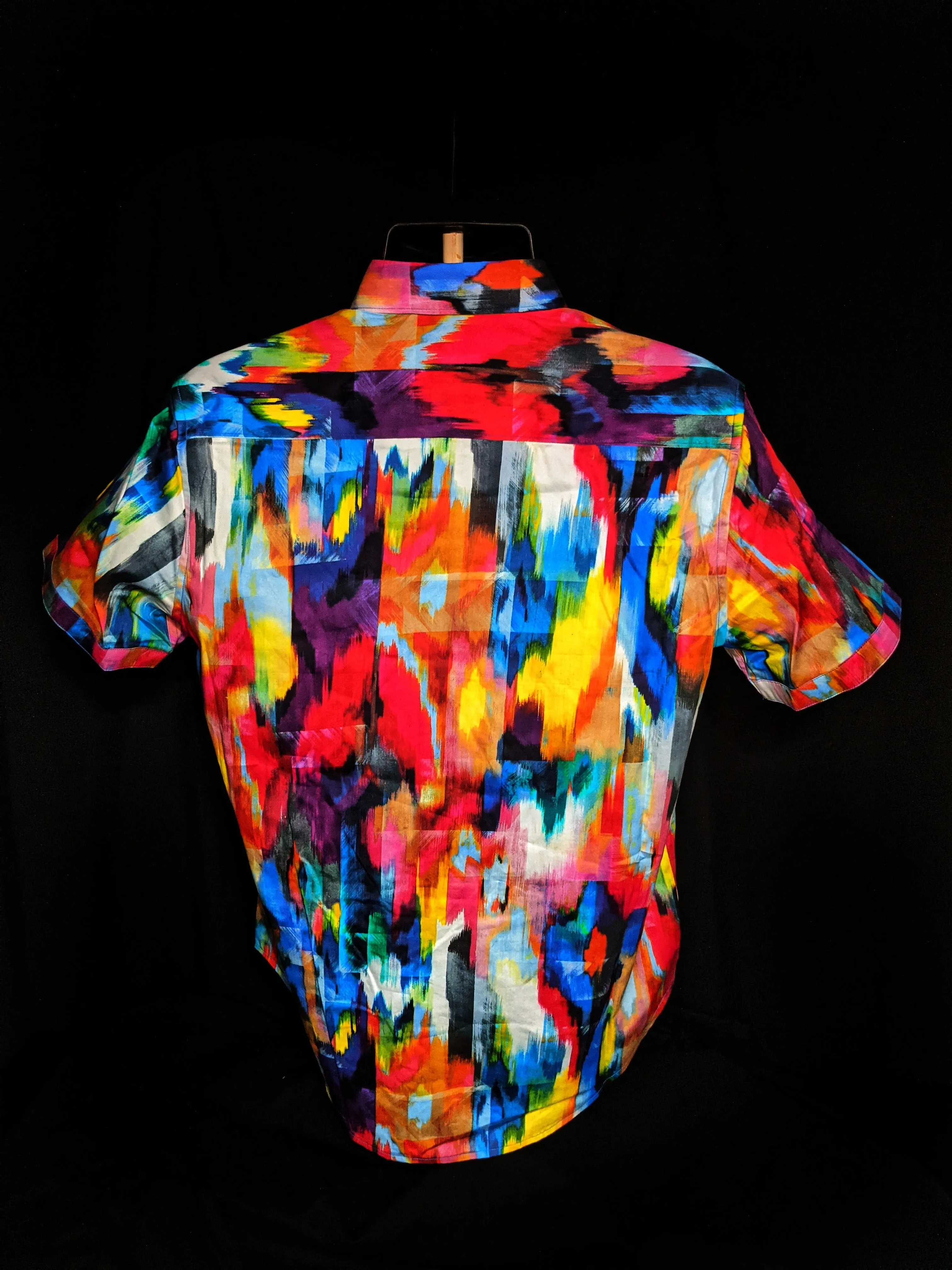 Robert Graham  Prism Effect Classic Fit Short Sleeve Shirt