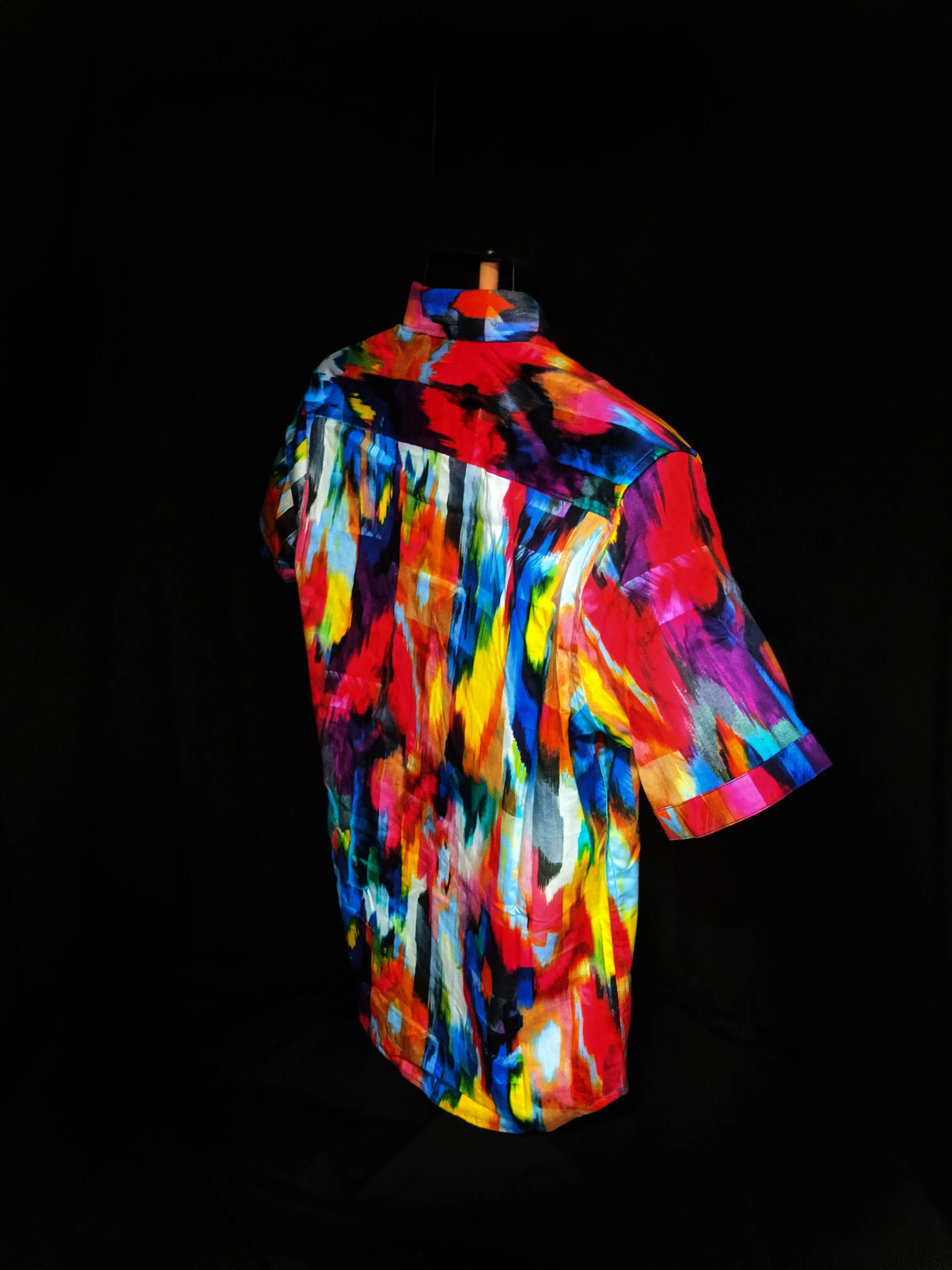 Robert Graham  Prism Effect Classic Fit Short Sleeve Shirt