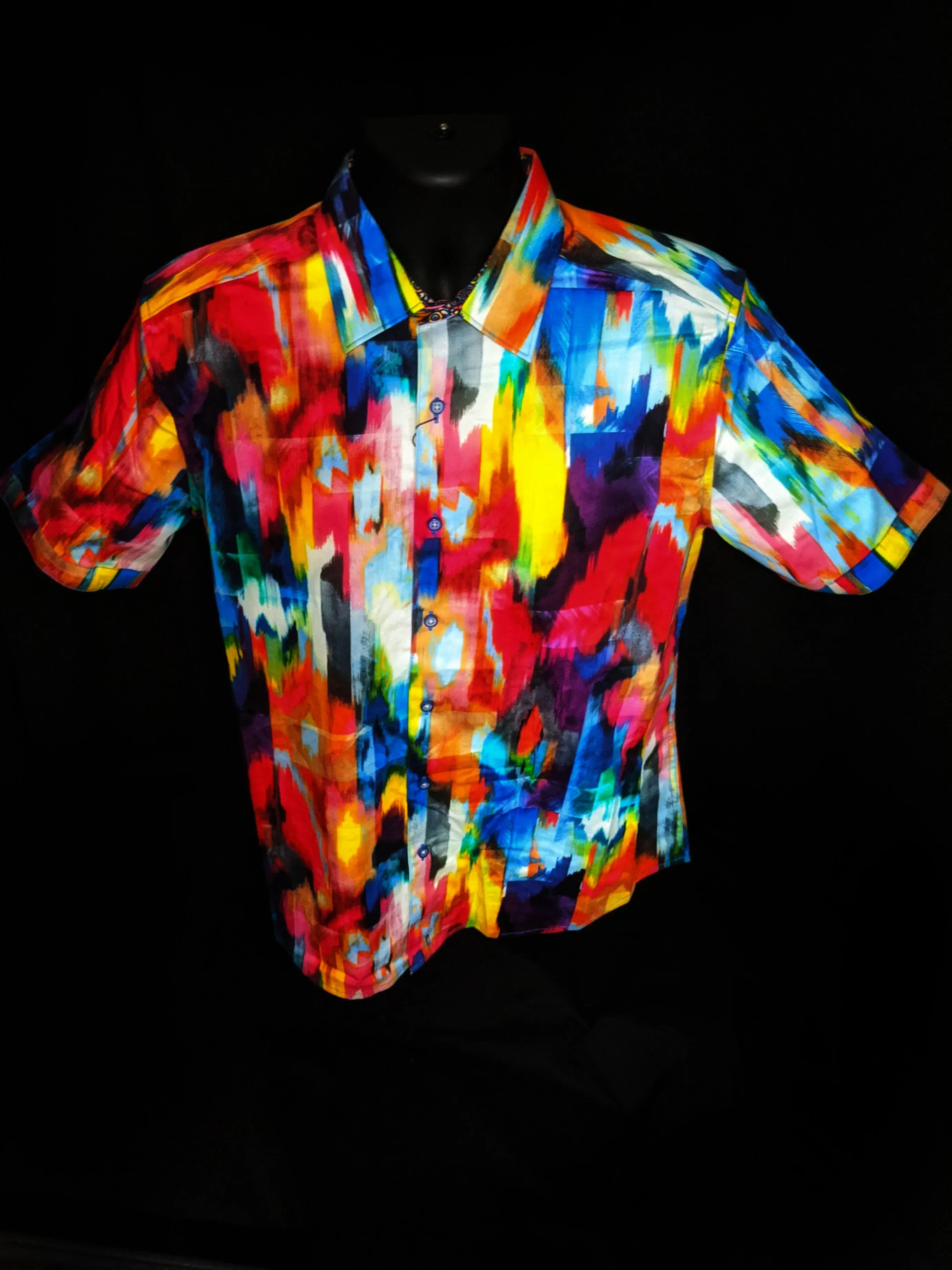 Robert Graham  Prism Effect Classic Fit Short Sleeve Shirt