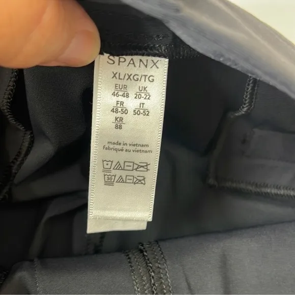SPANX Sunshine Shorts Very Black XL 6” inseam
