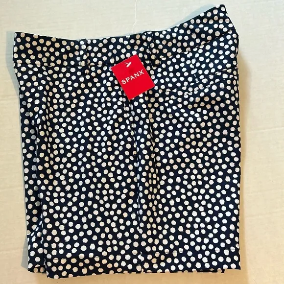 Spanx XSmall Shorts 6” Sunshine Shorts in Navy Painted Dot NWT