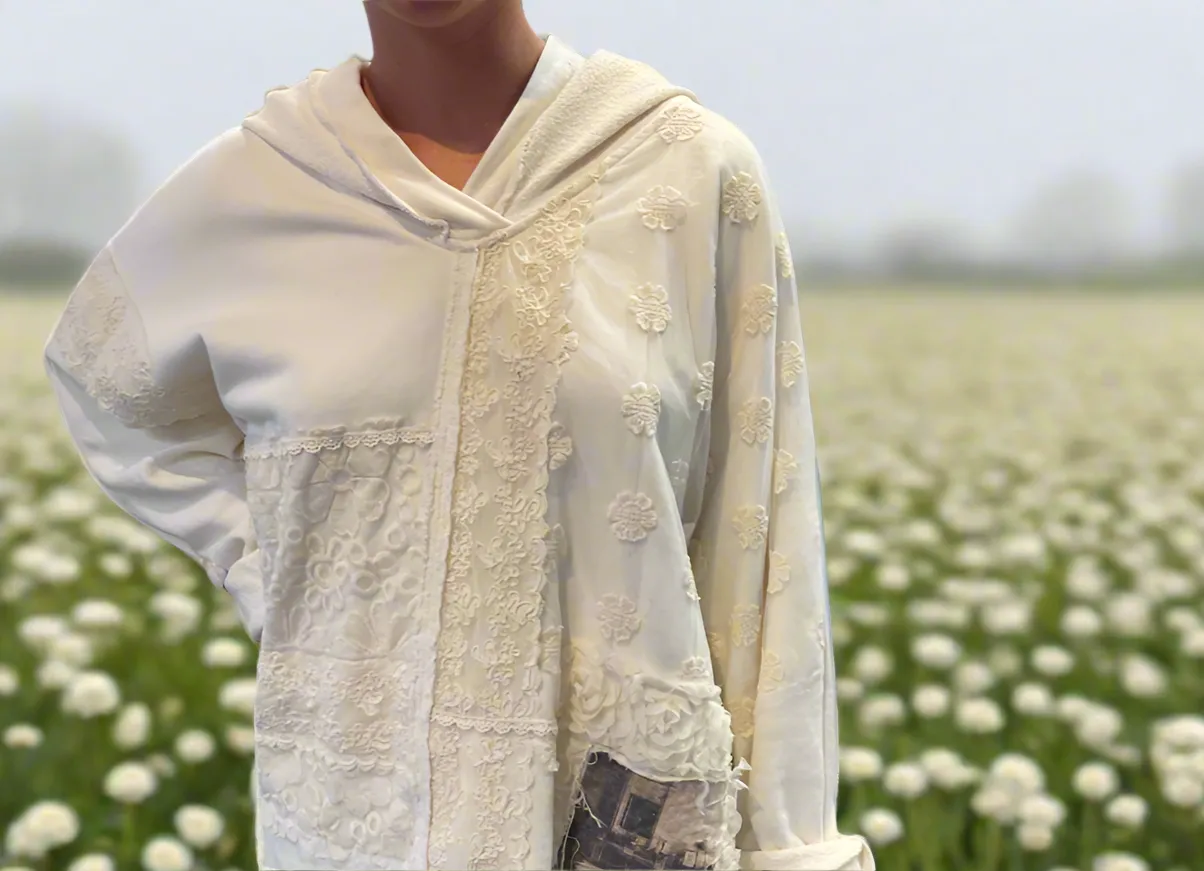 Sweat Shirt with Hood - CREAM