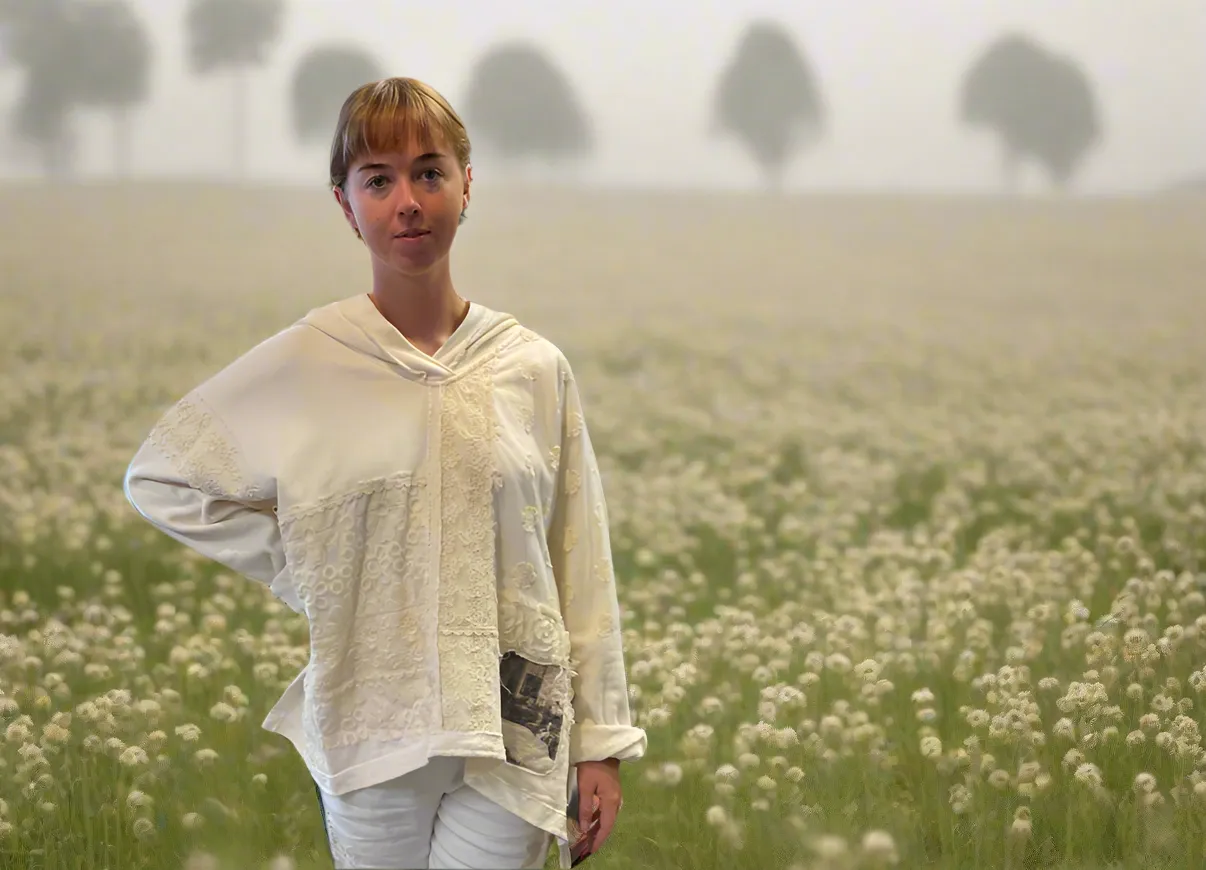 Sweat Shirt with Hood - CREAM