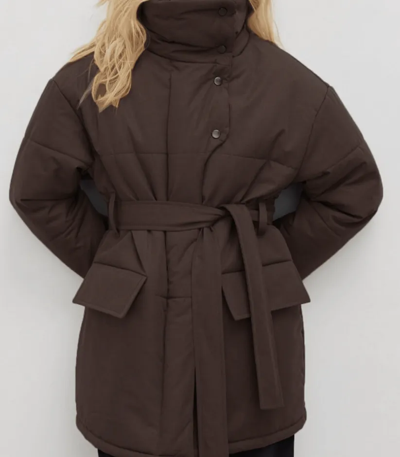 Vintage puffer office jacket with belt - zuzanna