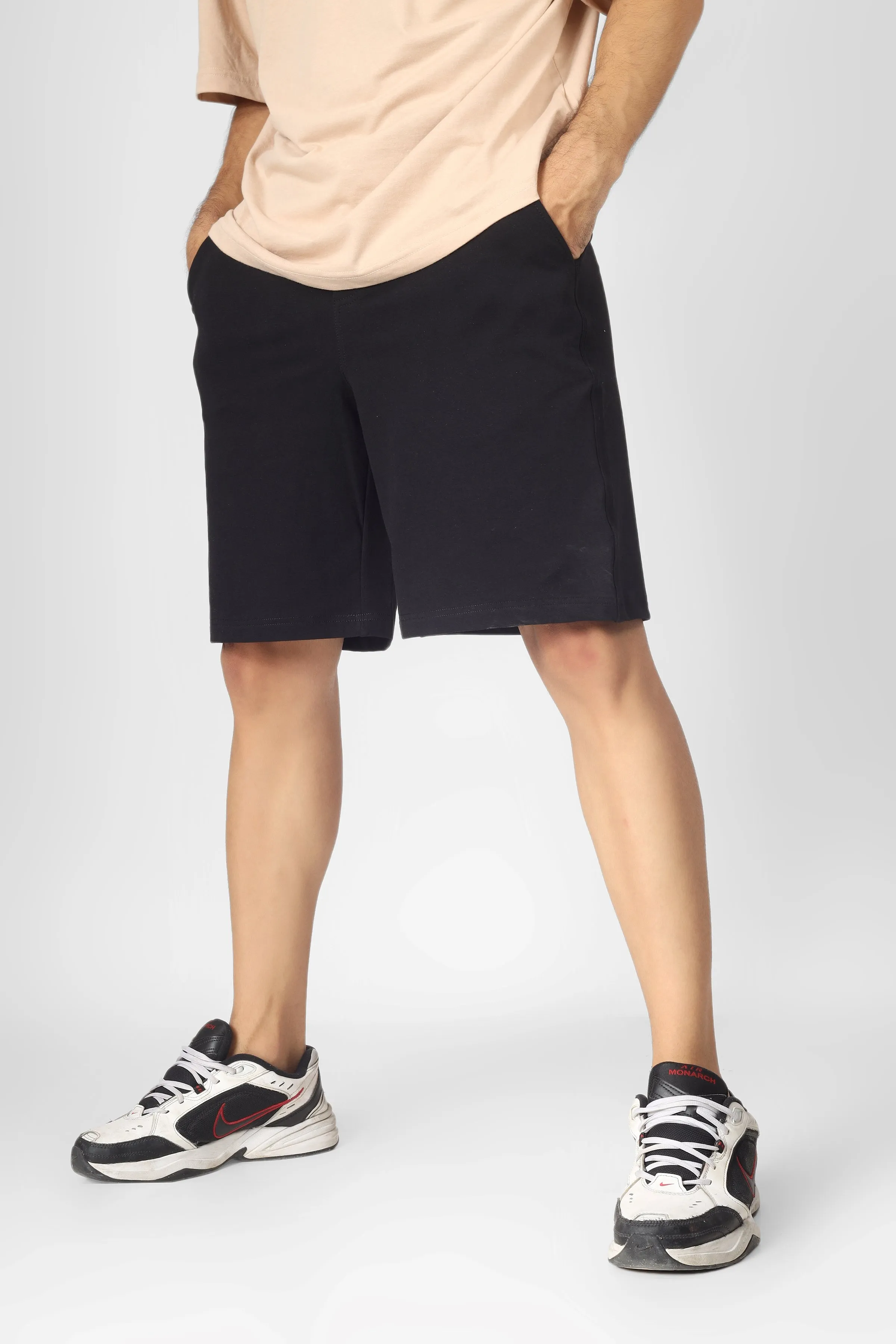 Vintage Regular Fit Shorts (Black)