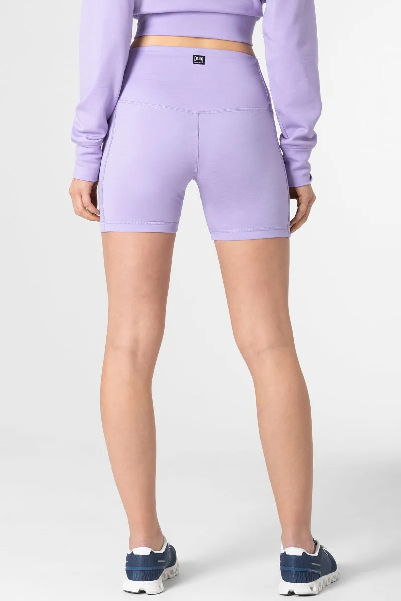 W LIQUID FLOW SHORTS