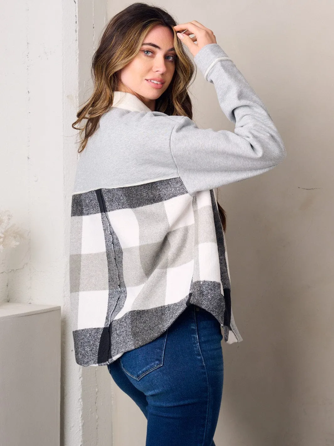 WOMEN'S LONG SLEEVE BUTTON UP PLAID JACKET