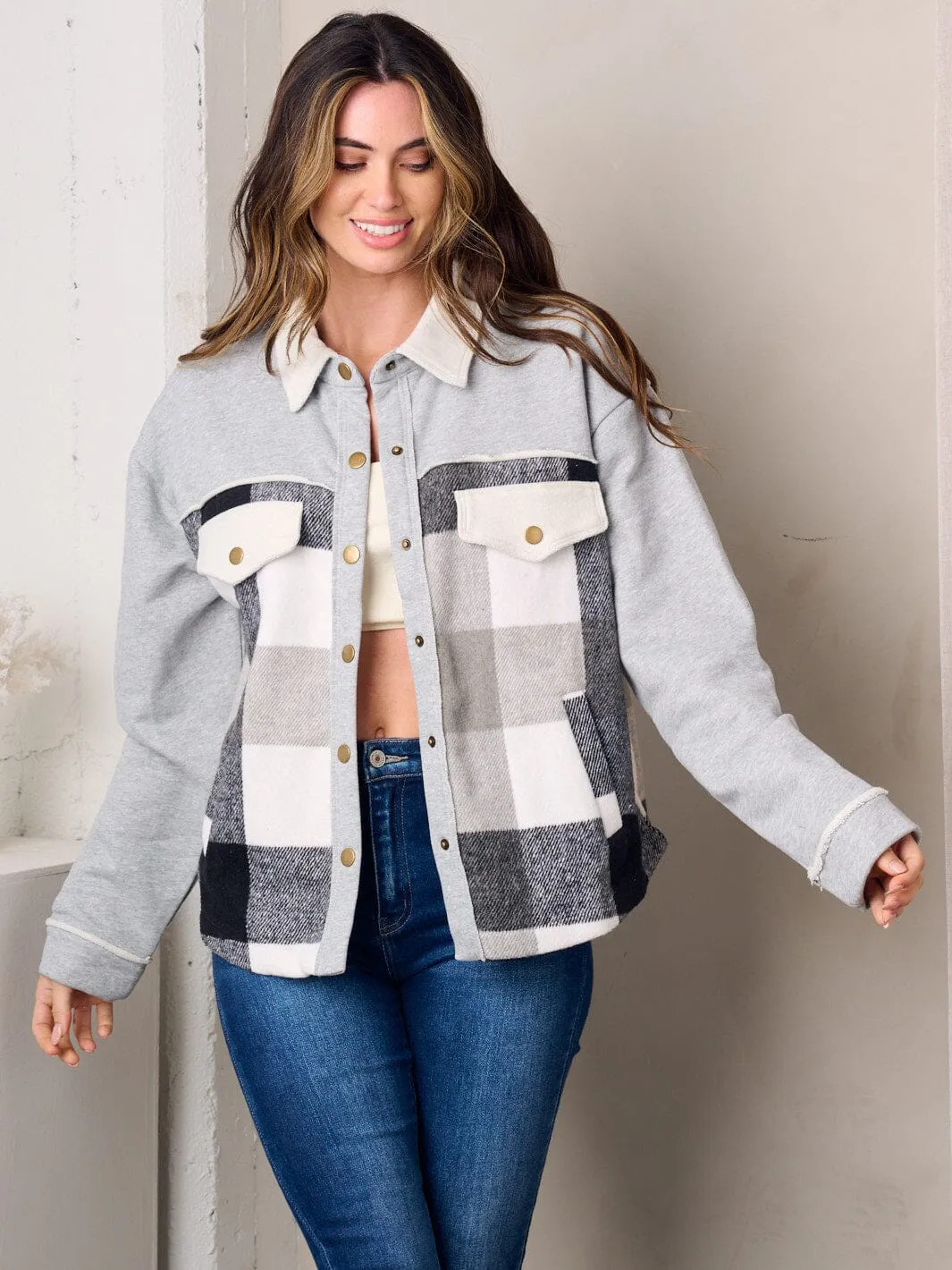 WOMEN'S LONG SLEEVE BUTTON UP PLAID JACKET