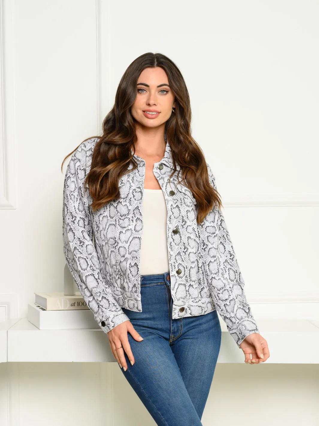 WOMEN'S LONG SLEEVE SNAKE PRINT BUTTON UP JACKET